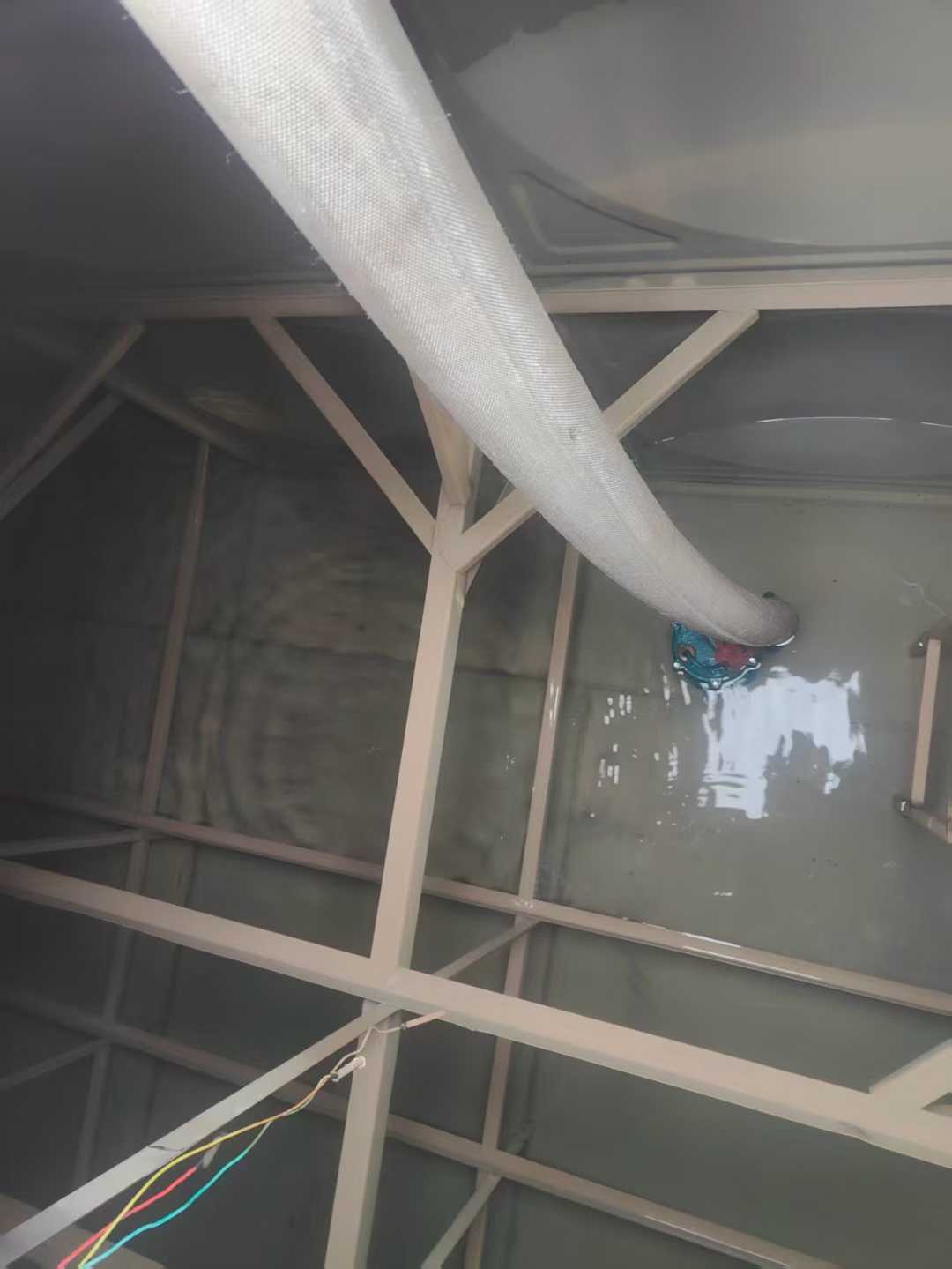 长寿生活水箱清洗的日常维护保养方法